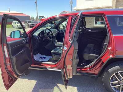 2021 Jeep Grand Cherokee, $20975. Photo 9