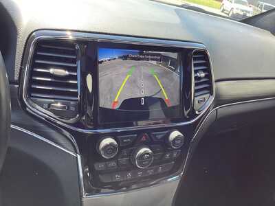 2021 Jeep Grand Cherokee, $20975. Photo 11
