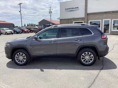 2019 Jeep Cherokee, $18975. Photo 2