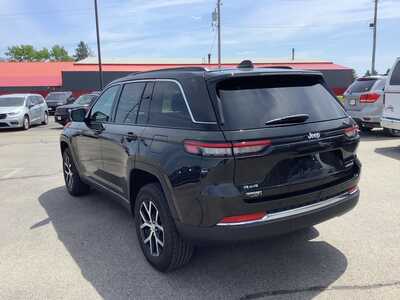 2024 Jeep Grand Cherokee, $34975. Photo 3