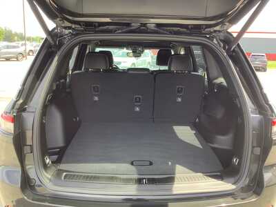 2024 Jeep Grand Cherokee, $34975. Photo 9