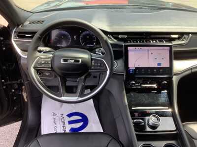 2024 Jeep Grand Cherokee, $34975. Photo 11