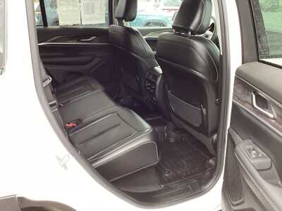 2023 Jeep Grand Cherokee, $32975. Photo 8