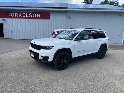 2022 Jeep Grand Cherokee L, $30975. Photo 1