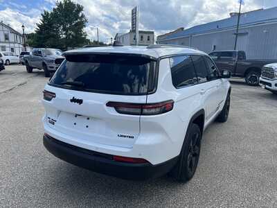 2022 Jeep Grand Cherokee L, $30975. Photo 3