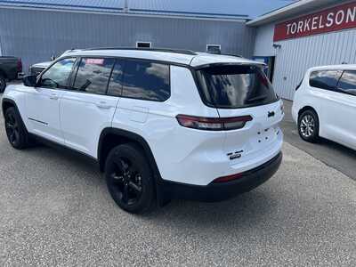 2022 Jeep Grand Cherokee L, $30975. Photo 4