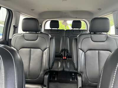 2022 Jeep Grand Cherokee L, $30975. Photo 7