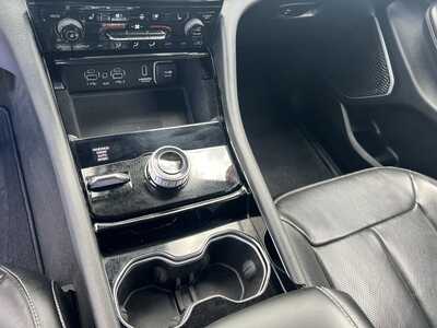 2022 Jeep Grand Cherokee L, $30975. Photo 8