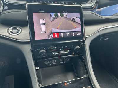 2022 Jeep Grand Cherokee L, $30975. Photo 9