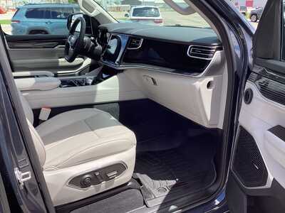 2023 Jeep Wagoneer, $52975. Photo 7