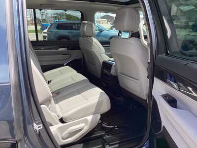 2023 Jeep Wagoneer, $52975. Photo 8