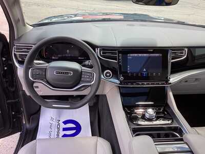2023 Jeep Wagoneer, $52975. Photo 12