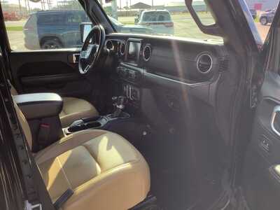 2018 Jeep Wrangler Unlimited, $19975. Photo 7
