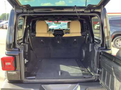 2018 Jeep Wrangler Unlimited, $19975. Photo 9