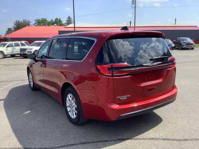 2025 Chrysler Pacifica, $30975. Photo 3