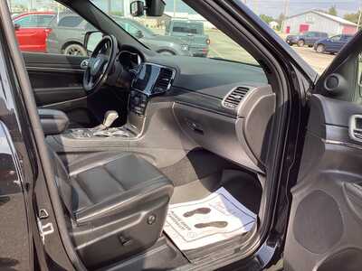 2021 Jeep Grand Cherokee, $28575. Photo 7