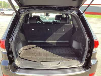 2021 Jeep Grand Cherokee, $28575. Photo 9