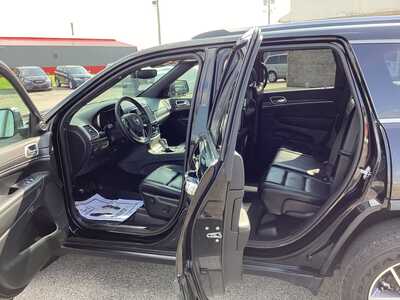 2021 Jeep Grand Cherokee, $28575. Photo 10