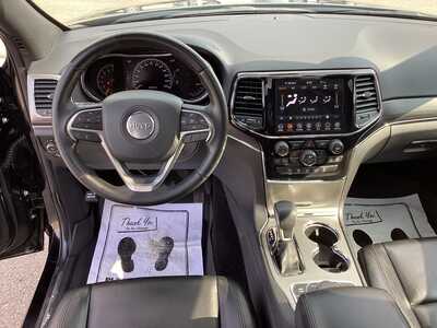 2021 Jeep Grand Cherokee, $28575. Photo 11