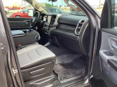 2019 RAM 1500 Crew Cab, $28575. Photo 7