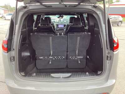 2025 Chrysler Pacifica, $33975. Photo 10