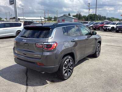2022 Jeep Compass, $22575. Photo 4