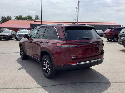 2023 Jeep Grand Cherokee, $24575. Photo 3