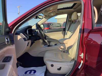 2020 Jeep Grand Cherokee, $20575. Photo 11