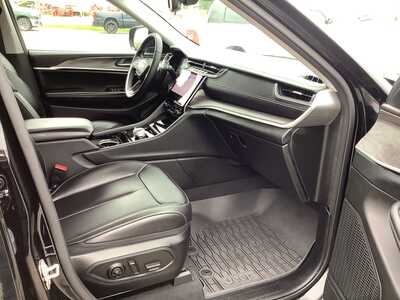 2023 Jeep Grand Cherokee L, $29975. Photo 7