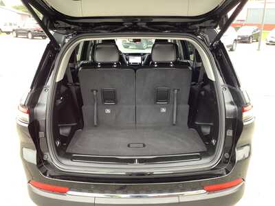 2023 Jeep Grand Cherokee L, $29975. Photo 10