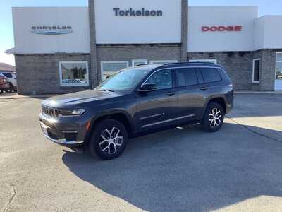 2024 Jeep Grand Cherokee L, $32575. Photo 1