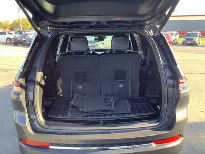 2024 Jeep Grand Cherokee L, $32575. Photo 9