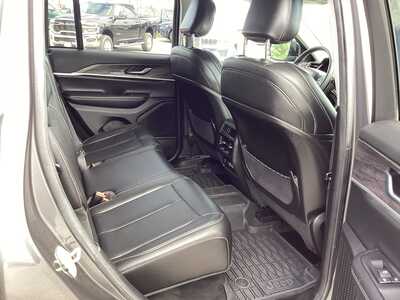 2023 Jeep Grand Cherokee, $27975. Photo 8