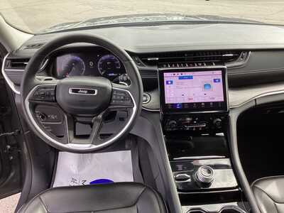 2023 Jeep Grand Cherokee, $27975. Photo 11