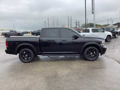 2014 RAM 1500 Crew Cab, $14975. Photo 5