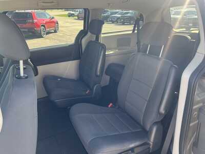 2009 Dodge Caravan, Grand, $2975. Photo 6