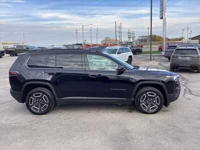 2026 Jeep Cherokee, $37731. Photo 5