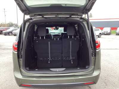 2027 Chrysler Pacifica, $49459. Photo 10