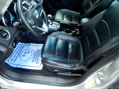 2013 Chevrolet Cruze, $6995. Photo 8