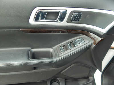 2015 Ford Explorer, $13950. Photo 10
