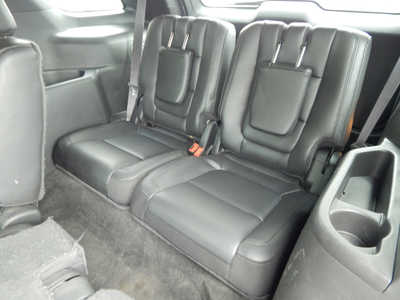 2015 Ford Explorer, $13950. Photo 7