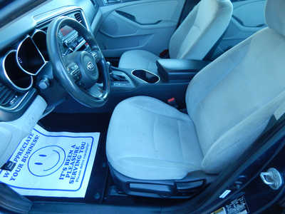 2015 Kia Optima, $5950. Photo 4