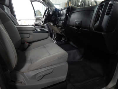 2019 Chevrolet 2500 Ext Cab, $16500. Photo 4