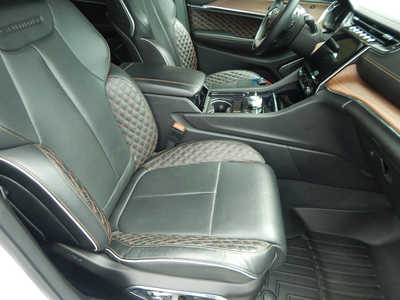 2023 Jeep Grand Cherokee L, $45000. Photo 7