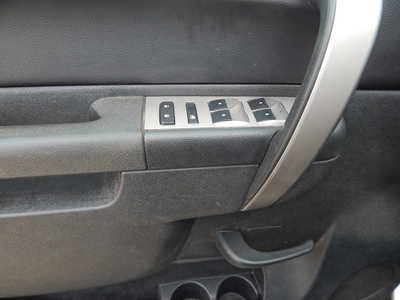 2010 Chevrolet 1500 Crew Cab, $8995. Photo 10
