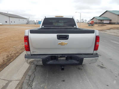 2010 Chevrolet 1500 Crew Cab, $8995. Photo 3