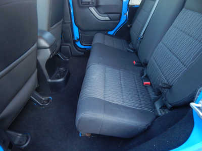 2011 Jeep Wrangler Unlimited, $12950. Photo 7