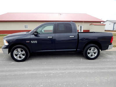2017 RAM 1500 Crew Cab, $12900. Photo 4