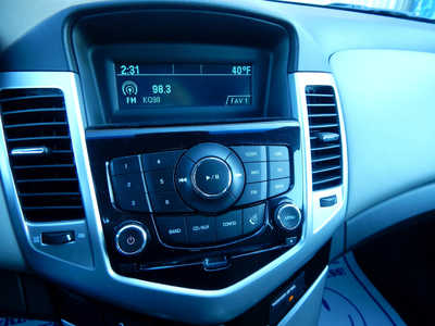 2011 Chevrolet Cruze, $6995. Photo 10