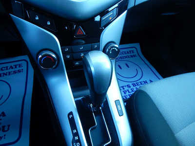 2011 Chevrolet Cruze, $6995. Photo 11